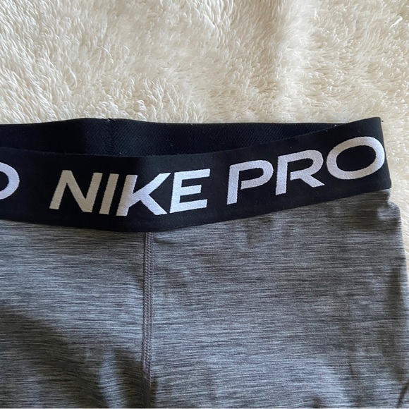Nike Pro Leggings - Picture 9 of 9